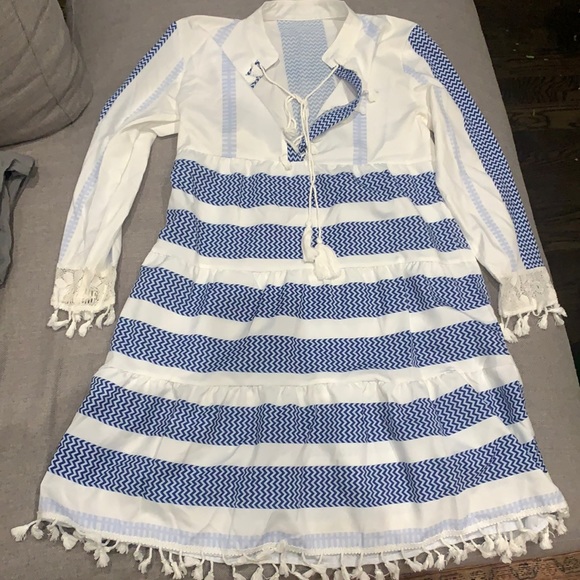 Cover up dress - Picture 1 of 4